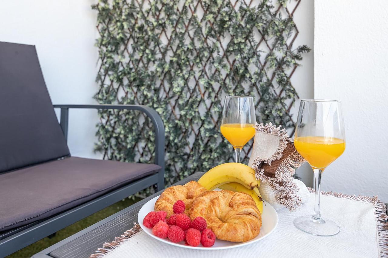 Sunshine Balcony- La Caleta Apartment Caleta De Velez Exterior photo